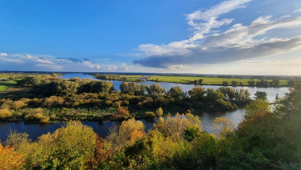 Das Biosph&auml;renreservat Flusslandschaft Elbe M-V l&auml;dt dazu ein, die Region und regionale K&ouml;stlichkeiten zu entdecken., &copy; Marty Lenthe