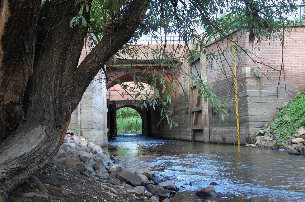 Tegenwoordig wordt de stenen sluis alleen nog gebruikt voor bescherming tegen overstromingen., &copy; Gabriele Skorupski