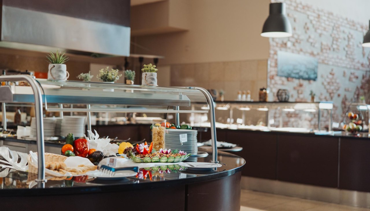 IV Jahreszeiten Zingst Frühstücksbuffet, © IV Jahreszeiten Zingst IV Jahreszeiten Zingst Frühstücksbuffet, © IV Jahreszeiten Zingst