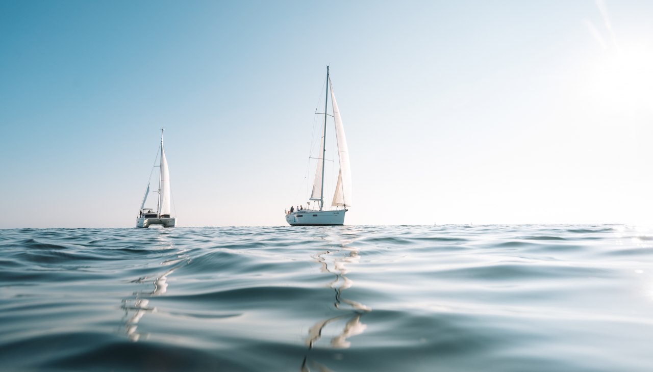 Segeln mit der Segelyacht oder mit Katamaran auf der Ostsee, © Dan Petermann Segeln mit der Segelyacht oder mit Katamaran auf der Ostsee, © Dan Petermann