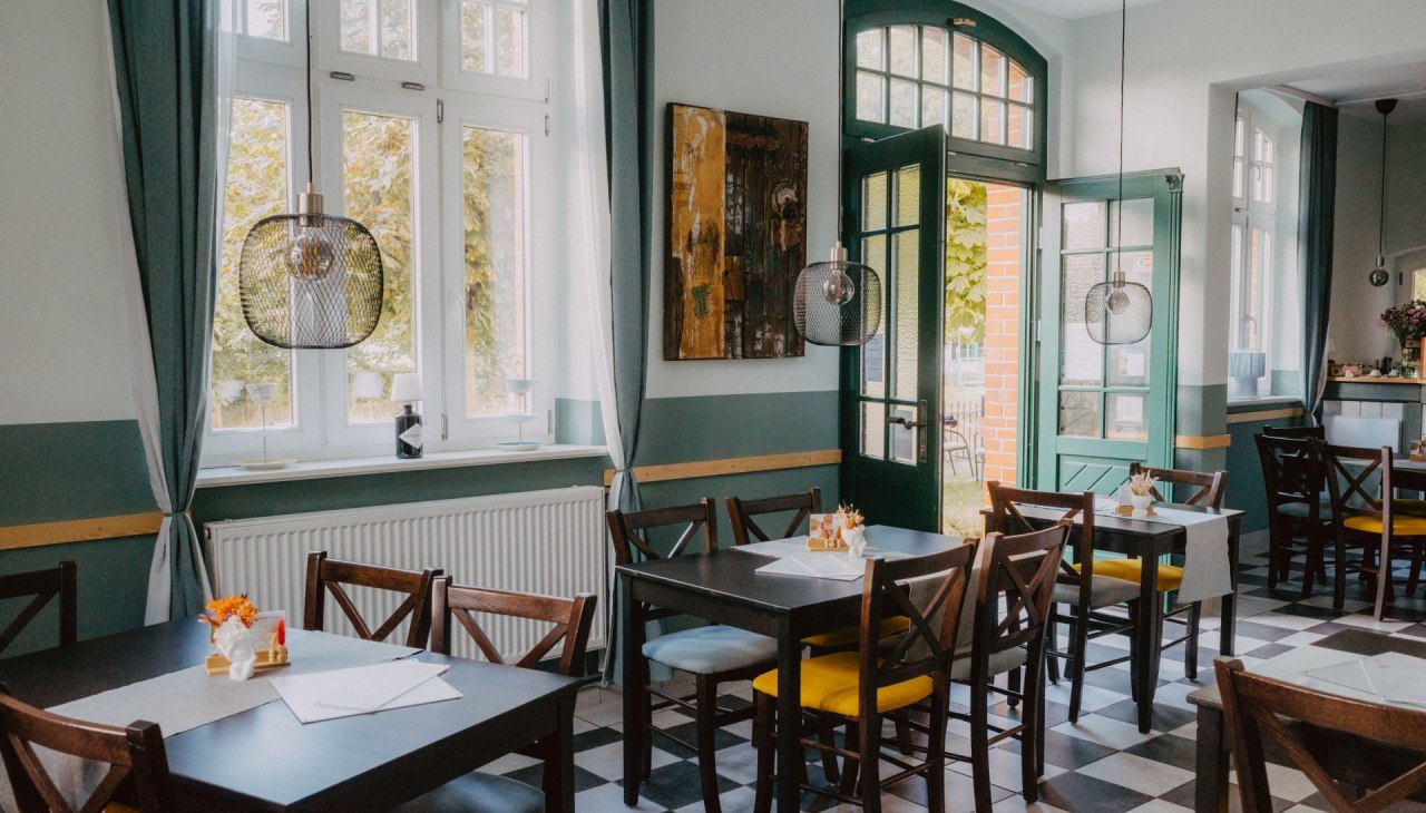 Caf&eacute; im Bahnhof Dargun, &copy; Bahnhof Dargun