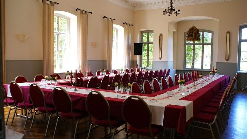 Im Schloss Alt Sammit tagen, heiraten, Familienfeste feiern. // © Schloss Alt Sammit/ K.H.Kleinpeter Im Schloss Alt Sammit tagen, heiraten, Familienfeste feiern. // © Schloss Alt Sammit/ K.H.Kleinpeter