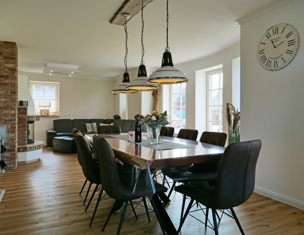 &copy; P. Dombrowski