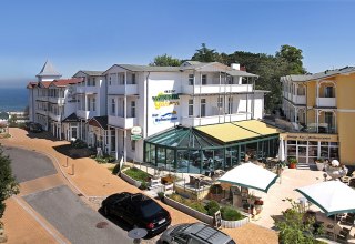 AKZENT Waldhotel G&ouml;hren op eiland R&uuml;gen direct aan het strand, &copy; AKZENT Waldhotel G&ouml;hren GmbH