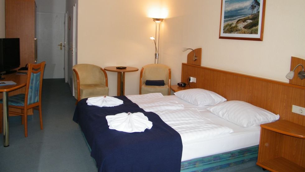 Zimmeransicht des Strandhotels Ostseewoge, &copy; Strandhotel Ostseewoge