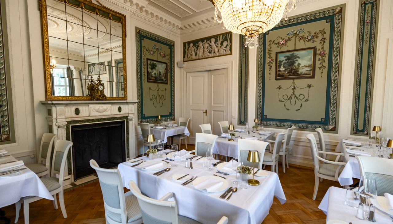 Im Schloss-Restaurant "Strelitzia", © Schloss Neustrelitz / Bianka Pogadl Im Schloss-Restaurant "Strelitzia", © Schloss Neustrelitz / Bianka Pogadl