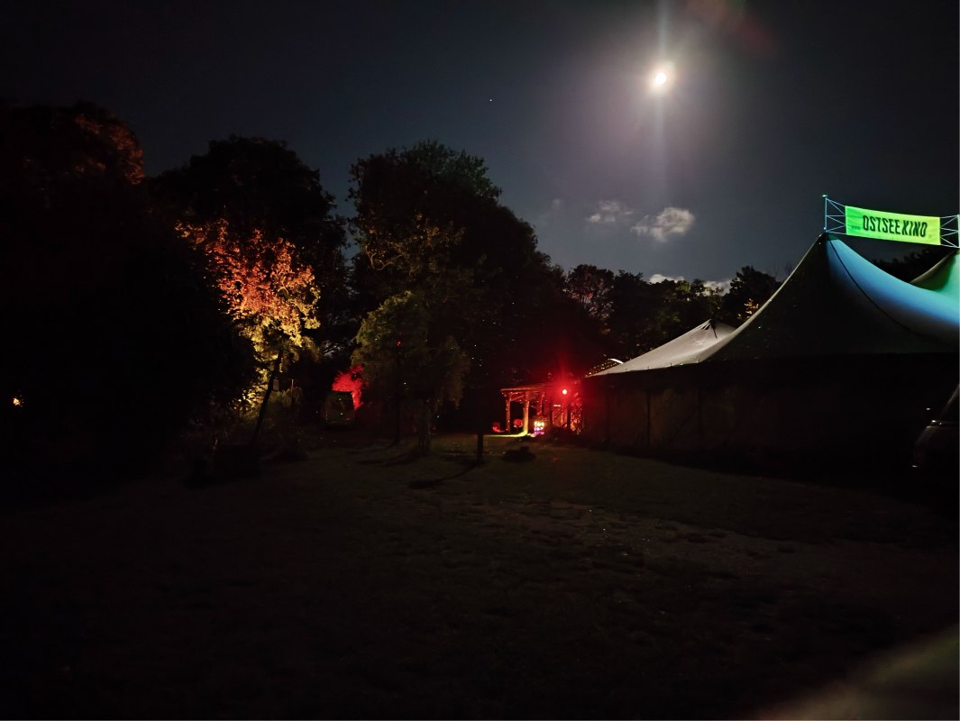 Ostseekino am Abend // © Buchholz Ostseekino am Abend // © Buchholz