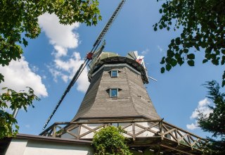 Blick auf die idyllisch gelegene Windmühle Neu Thulendorf // © Frank Burger Blick auf die idyllisch gelegene Windmühle Neu Thulendorf // © Frank Burger