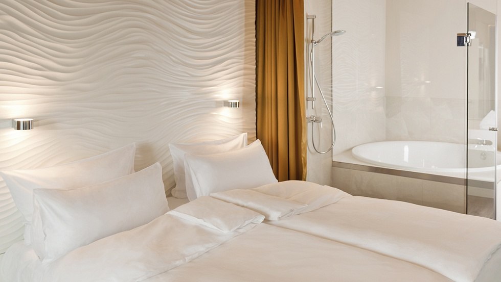 Panorama-Suite im a-ja Warnemünde. Das Resort. // © a-ja Resort Warnemünde Panorama-Suite im a-ja Warnemünde. Das Resort. // © a-ja Resort Warnemünde