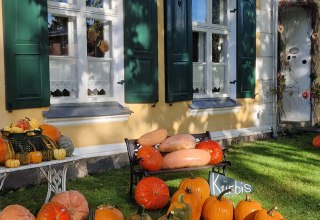 Honig- & K&uuml;rbishof Gutshaus Behrenshagen // &copy; B. Siebenb&uuml;rgen