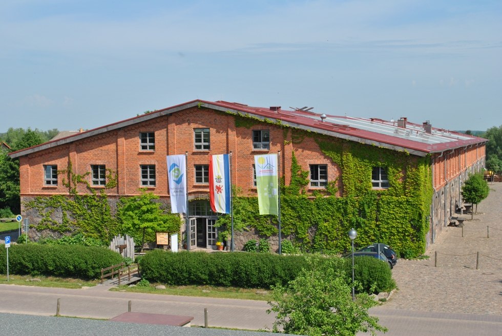 Die gr&ouml;&szlig;te Feldsteinscheune Deutschlands steht in Bollewick // &copy; DIE SCHEUNE
