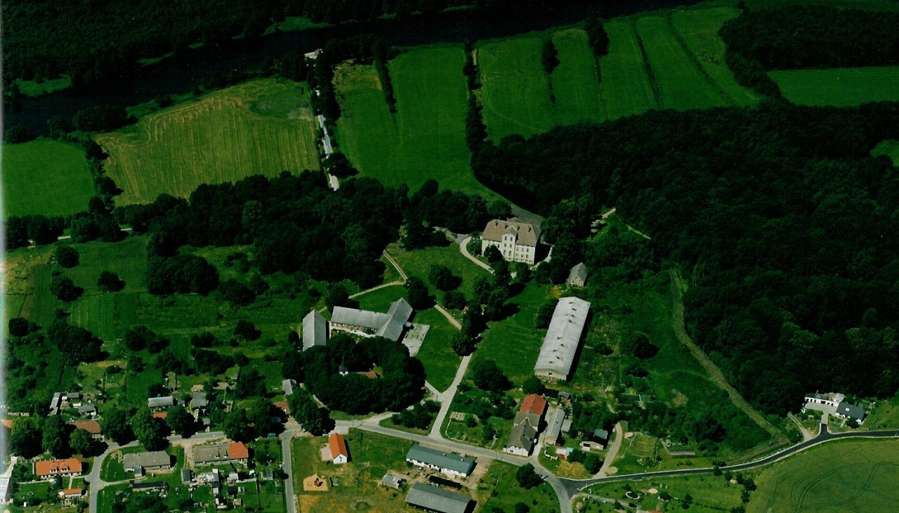 Gutshof, Luftbild, &copy; K-H. Bauer
