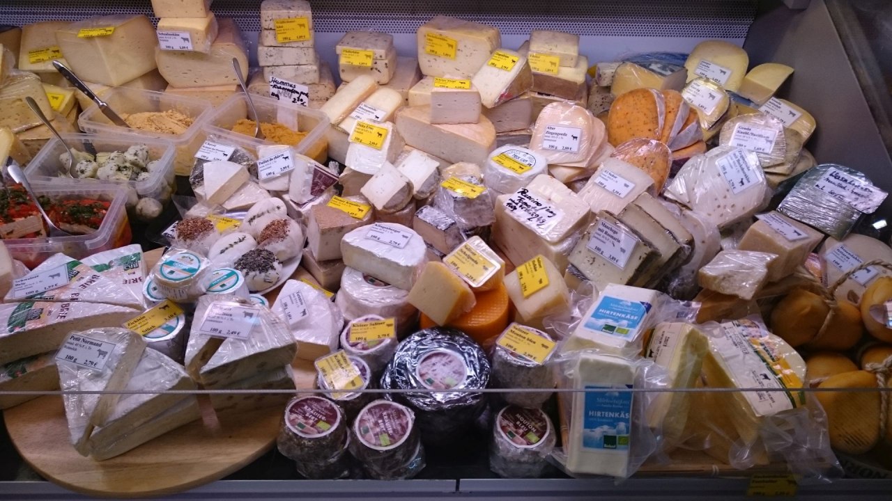 K&auml;setheke // &copy; Biofrisch Nordost