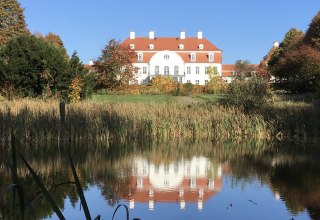Schloß Vietgest von der Seeseite // © Schloß Vietgest Schloß Vietgest von der Seeseite // © Schloß Vietgest