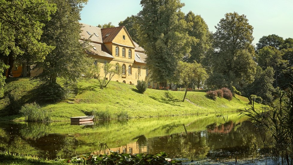 Schloss Luehburg im Mecklenburger ParkLand ist ein ideales Ausflusgziel für eine Überlandtour. // © MV-T/Pocha Schloss Luehburg im Mecklenburger ParkLand ist ein ideales Ausflusgziel für eine Überlandtour. // © MV-T/Pocha