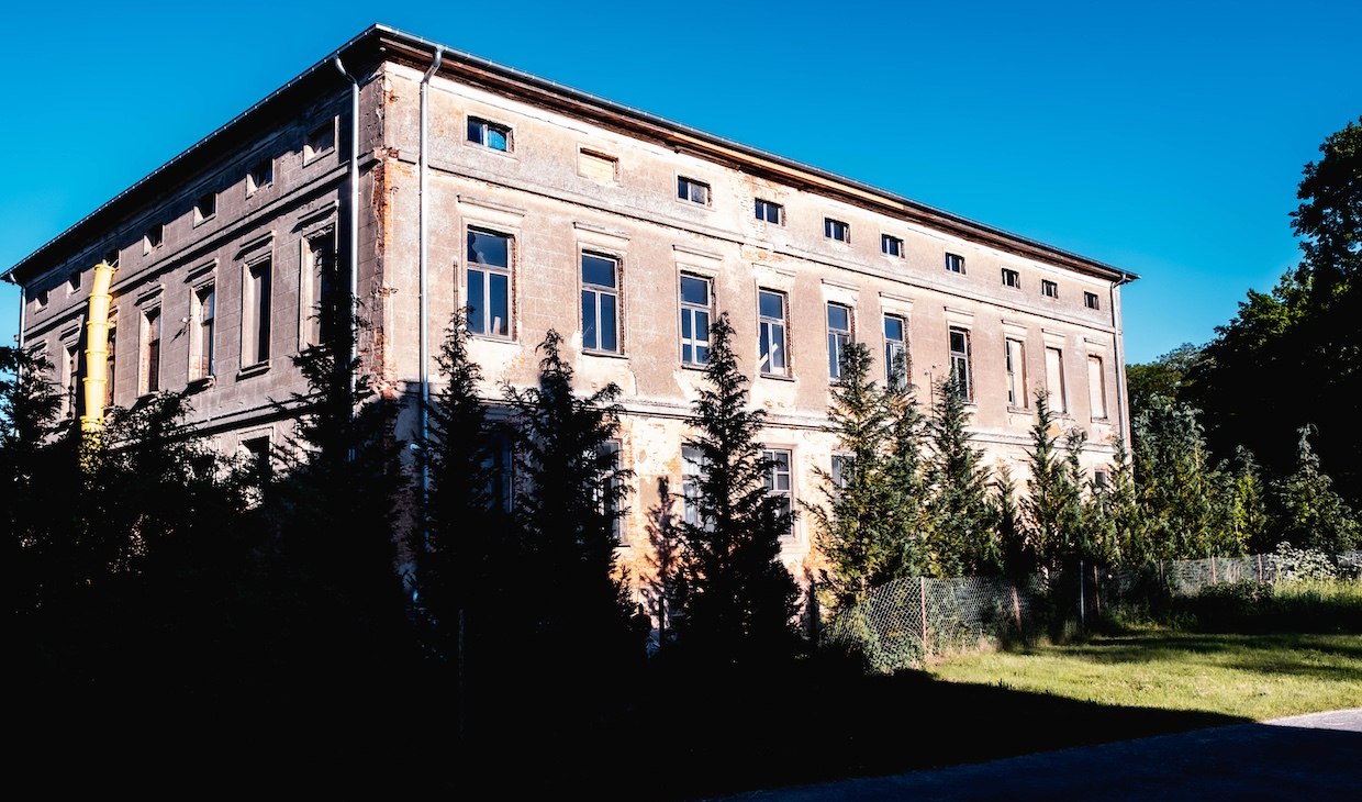 Buitenaanzicht van landhuis Rossin, © Verein Schlösser und Herrenhäuser MV / Lars Schoenherr Buitenaanzicht van landhuis Rossin, © Verein Schlösser und Herrenhäuser MV / Lars Schoenherr