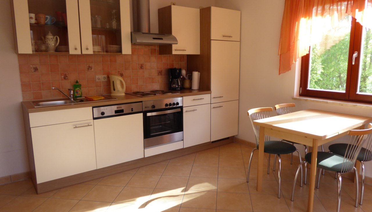 Wohnbereich mit K&uuml;che, &copy; Michael Rohde