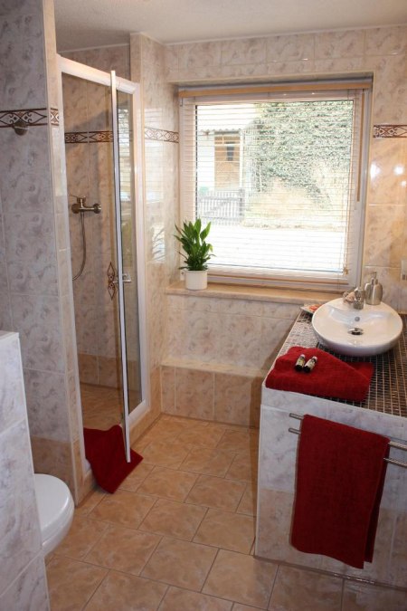 Bad, © Katalin Kocsis Bad, © Katalin Kocsis