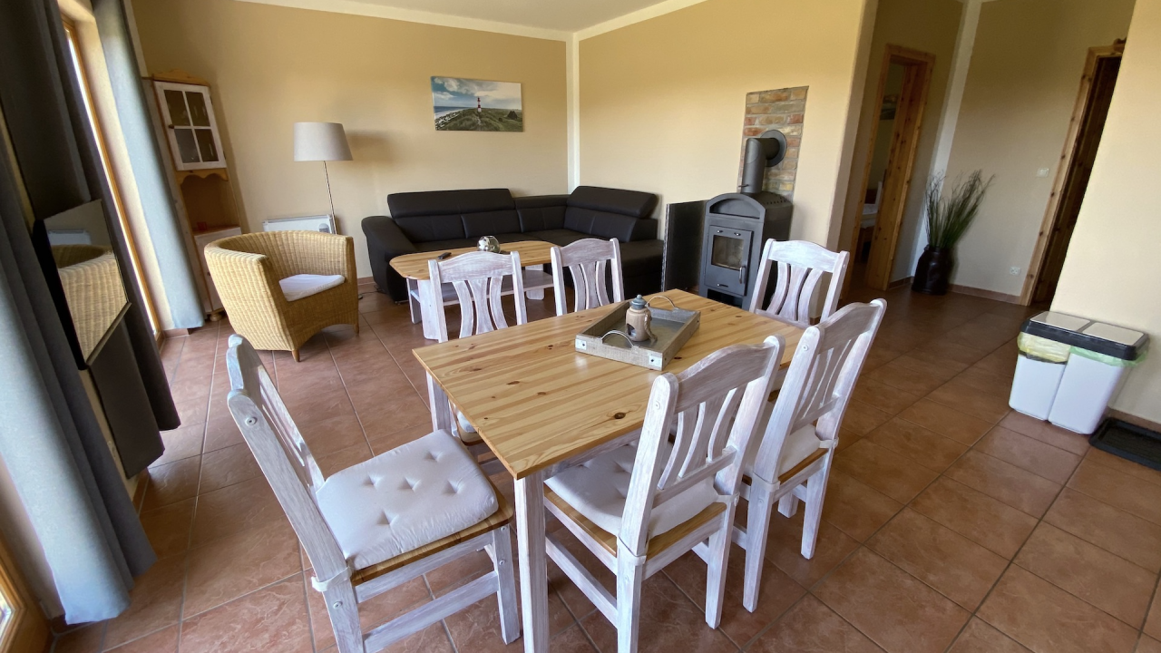 Woonruimte in het vakantiehuis voor 6 personen // &copy; Peter Leupold