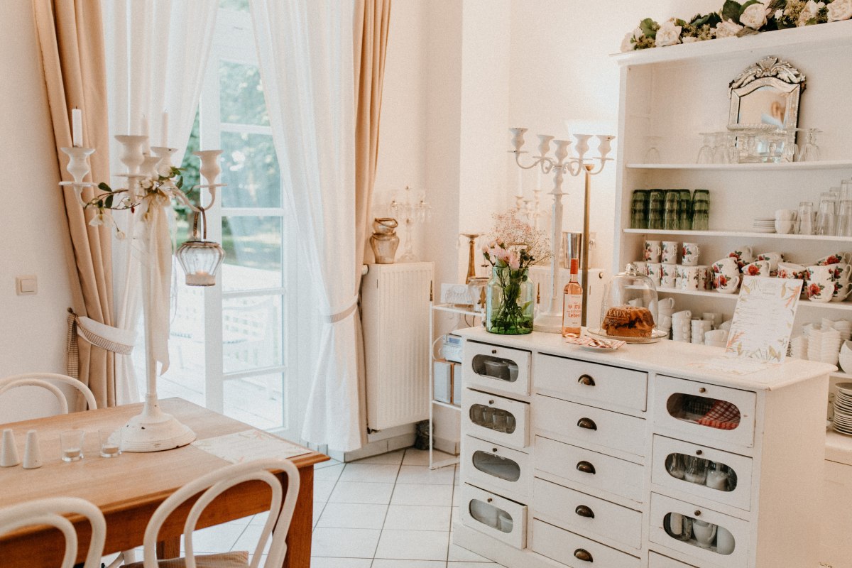 Landelijke keuken in het Krimvitz landhuis // &copy; Gutshaus Krimvitz