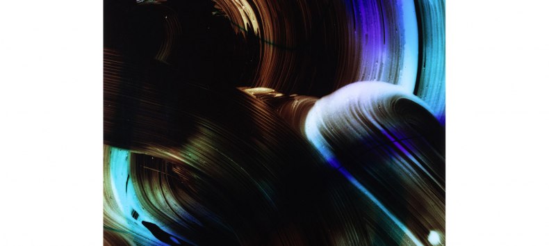 2022, Direktbelichtung auf analogem Fotopapier, selbst-erstelltes Filmnegativ, Unikat, 120 x 76 cm, © Marta Djourina 2022, Direktbelichtung auf analogem Fotopapier, selbst-erstelltes Filmnegativ, Unikat, 120 x 76 cm, © Marta Djourina