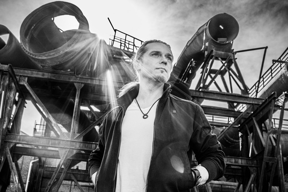 THOMAS GODOJ // &copy; Julia Scheibeck