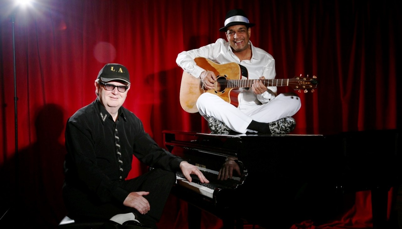 Andy op piano, Larry op gitaar, © Lawrence Harms Andy op piano, Larry op gitaar, © Lawrence Harms