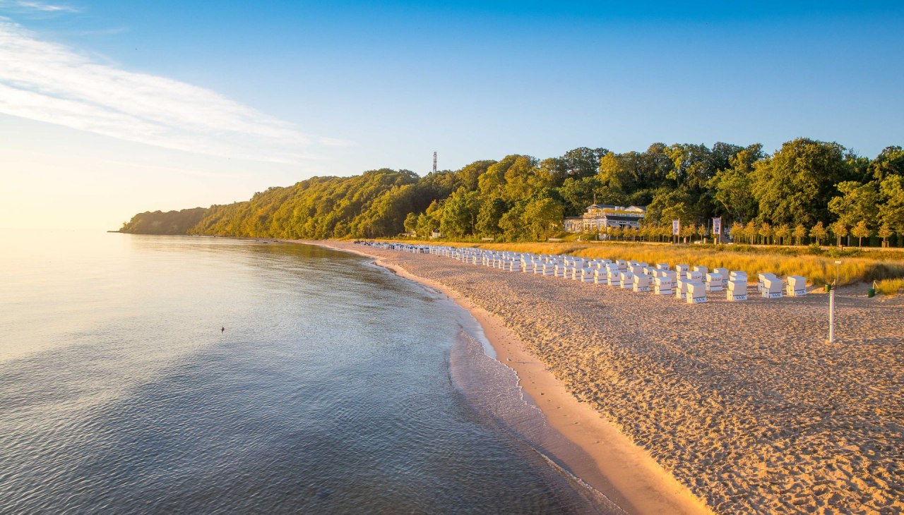 Bijzondere momenten: het noordstrand in de kustplaats aan de Oostzee Göhren bij zonsopgang, © KV Göhren / Martin Stöver Bijzondere momenten: het noordstrand in de kustplaats aan de Oostzee Göhren bij zonsopgang, © KV Göhren / Martin Stöver