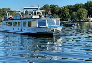 Fahrgastschiff Mudder Schulten // &copy; Sebastian L&uuml;demann