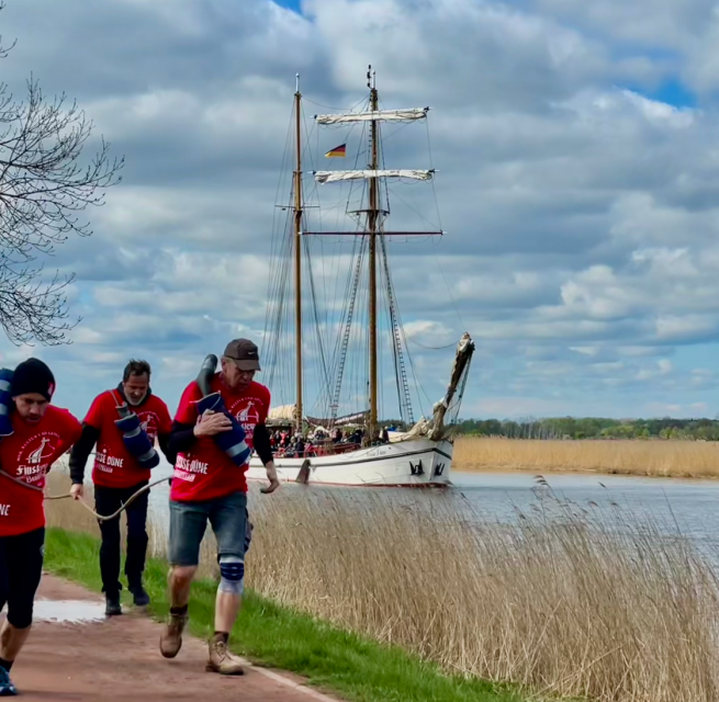 Frische Heringe und viele regionale Händler auf dem Vorpommern-Fischmarkt. // © G. Koch Frische Heringe und viele regionale Händler auf dem Vorpommern-Fischmarkt. // © G. Koch