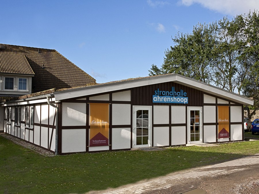 Strandhalle Ahrenshoop, © Kurverwaltung Ahrenshoop · Foto voigt&kranz UG, Prerow