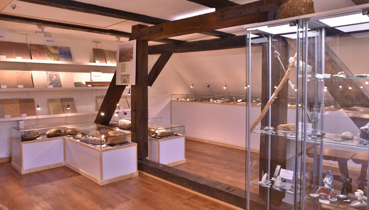 Blick in die Ausstellung, © Stadtgeschichts- und Museumsverein Schwerin e.V.; Dr. Holger Martens Blick in die Ausstellung, © Stadtgeschichts- und Museumsverein Schwerin e.V.; Dr. Holger Martens