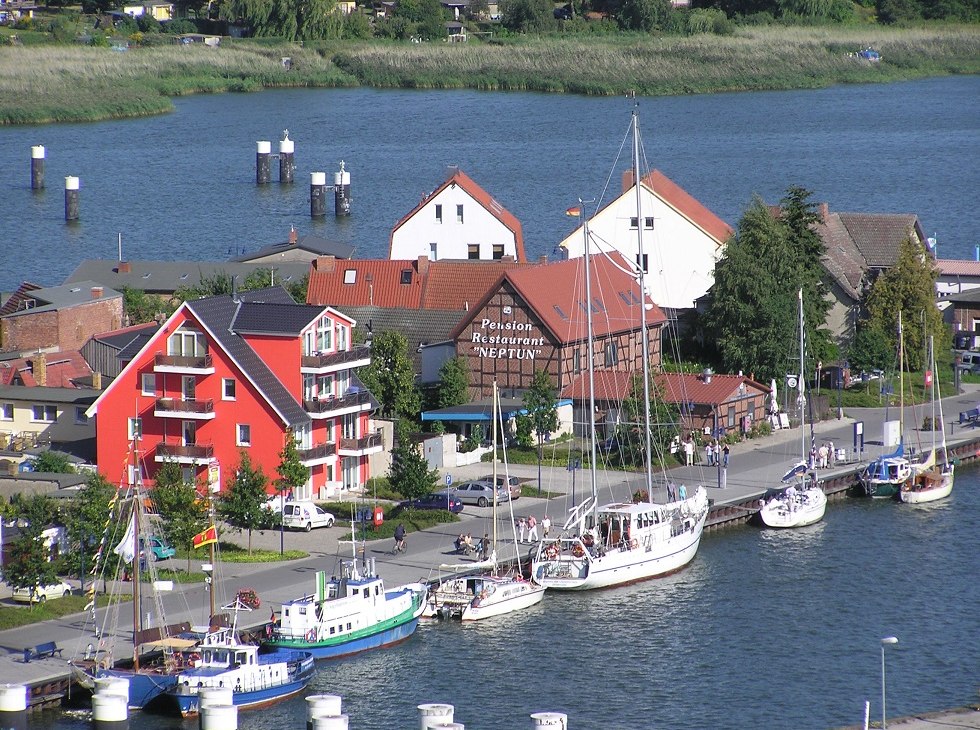 Jachten in de haven van Wolgast, &copy; Baltzer