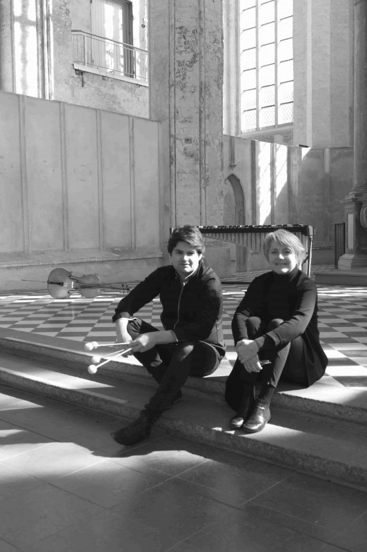 Cello & MalletsFriederike Fechner en Matthias Suter // © Fechner/Suter Cello & MalletsFriederike Fechner en Matthias Suter // © Fechner/Suter