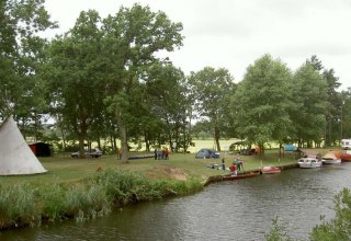 Idyllisch inmitten der sch&ouml;nen Lewitz-Region gelegen - Das Lewitzcamp-Garwitz, &copy; Lewitzcamp-Garwitz/Gurtler
