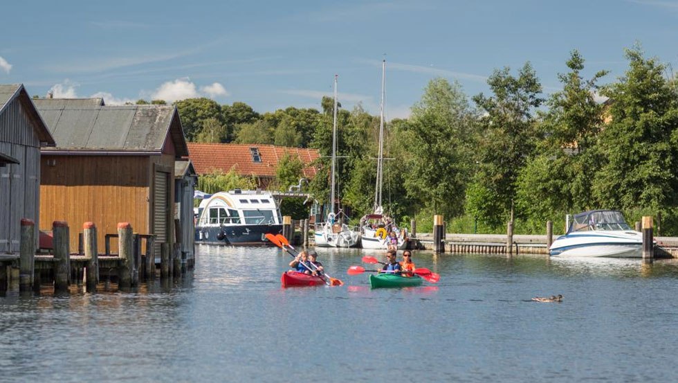 Eine schöne Gelegenheit Plau am See vom Wasser aus kennenzulernen: mietet euch ein Kanu oder Kajak., © Monty Erselius Eine schöne Gelegenheit Plau am See vom Wasser aus kennenzulernen: mietet euch ein Kanu oder Kajak., © Monty Erselius