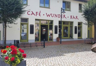 Caf&eacute; und Restaurant caf&eacute;-wunder-bar, &copy; Sabine Maus