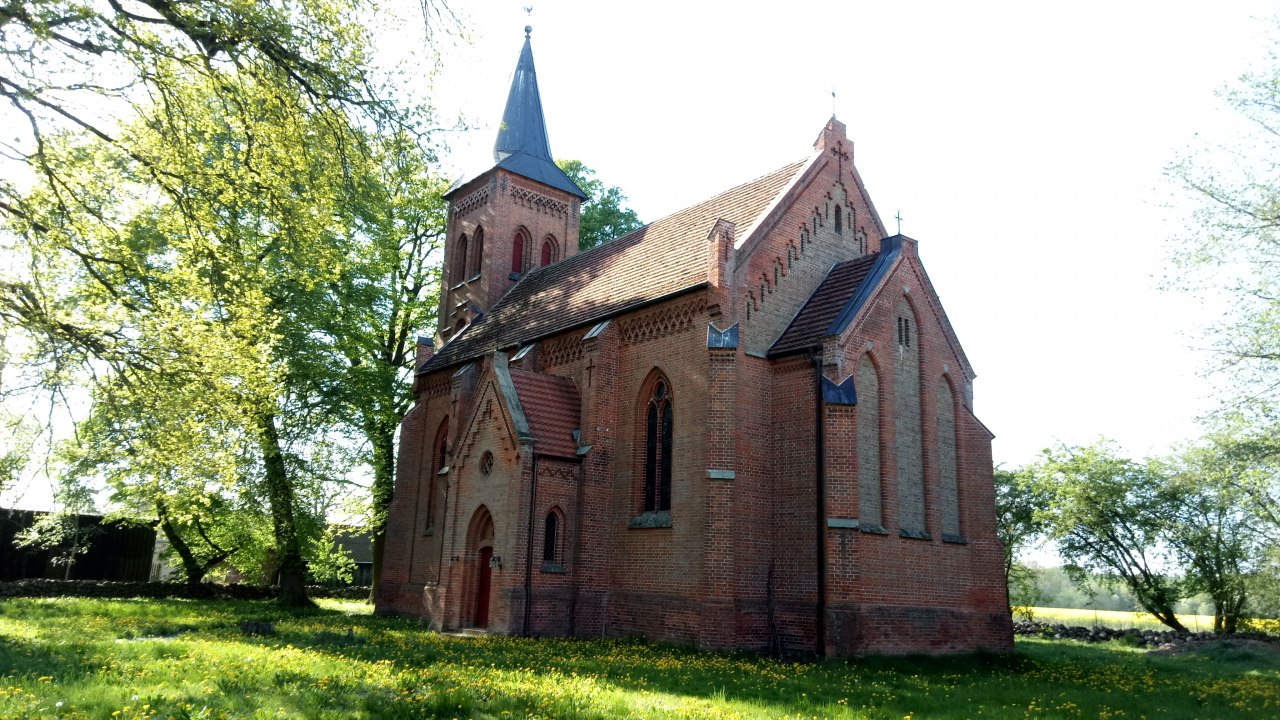 Dorfkirche Minzow au&szlig;en, &copy; Dorfkiche Minzow