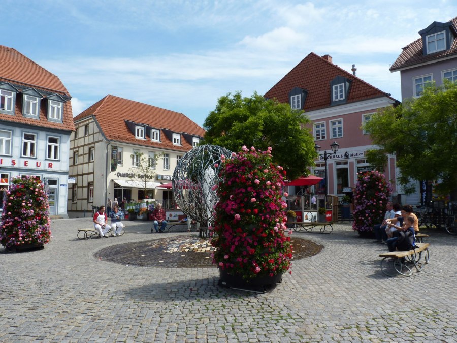 Kugel Brunnen, © Waren (Müritz)-Information Kugel Brunnen, © Waren (Müritz)-Information