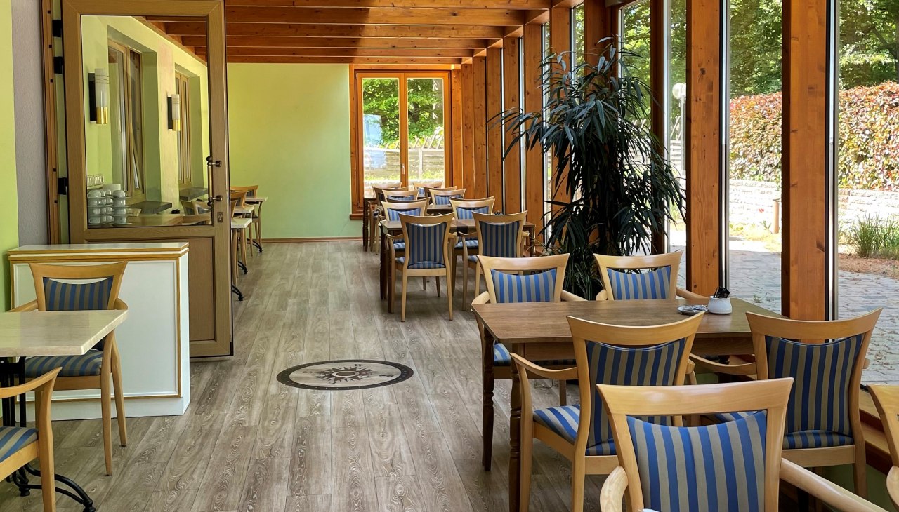 Restaurant mit Wintergarten, © Hudewald