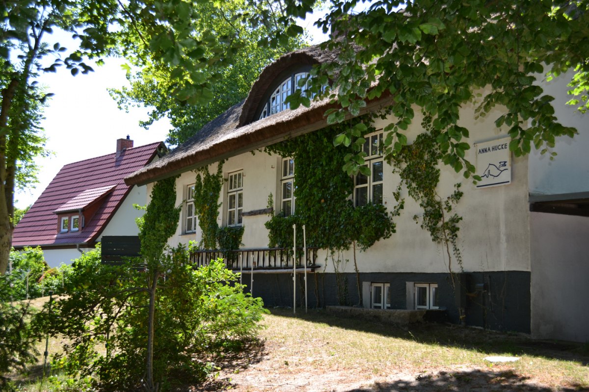 &copy; Hiddenseer Hafen- und Kurbetrieb