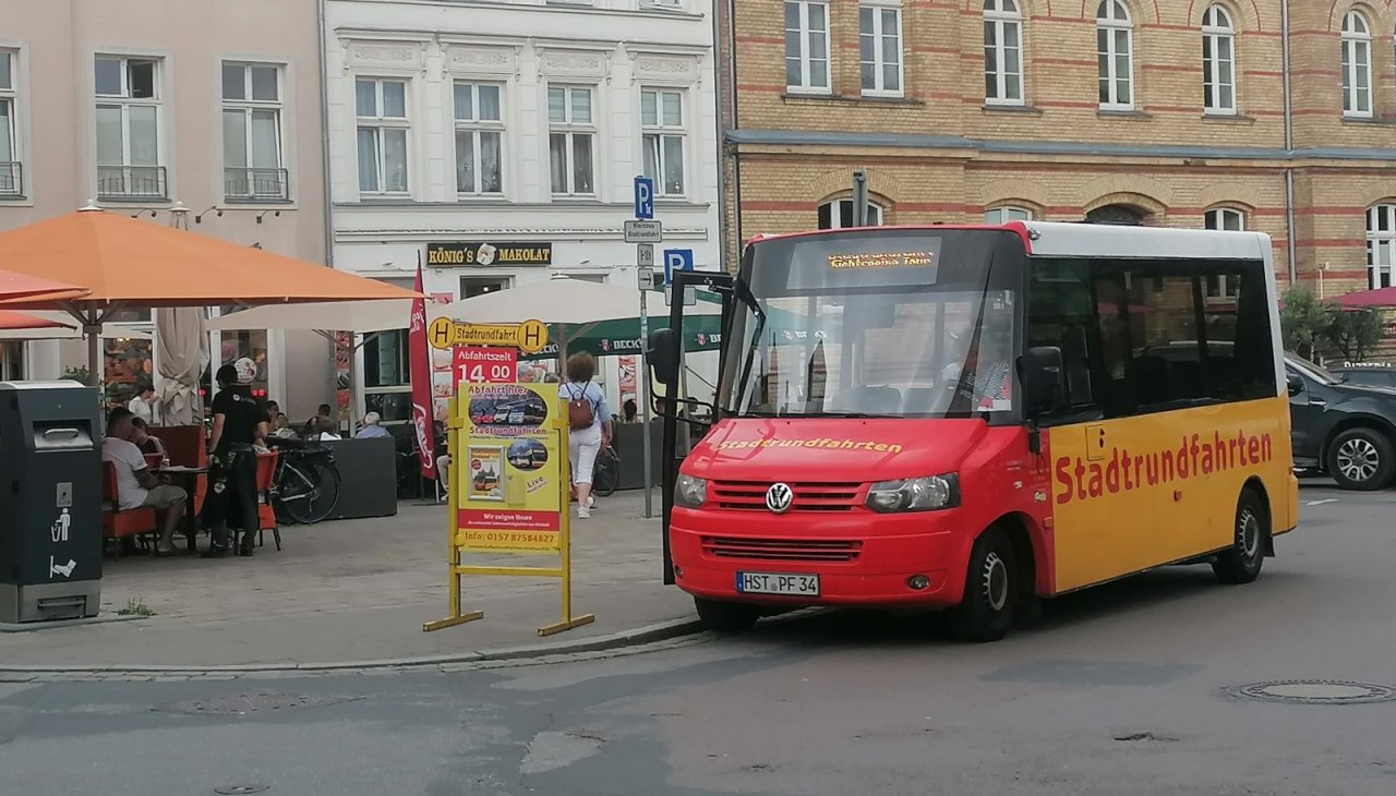 StadtrundfahrtenScholz_NeuerMarkt, © TZ HST StadtrundfahrtenScholz_NeuerMarkt, © TZ HST