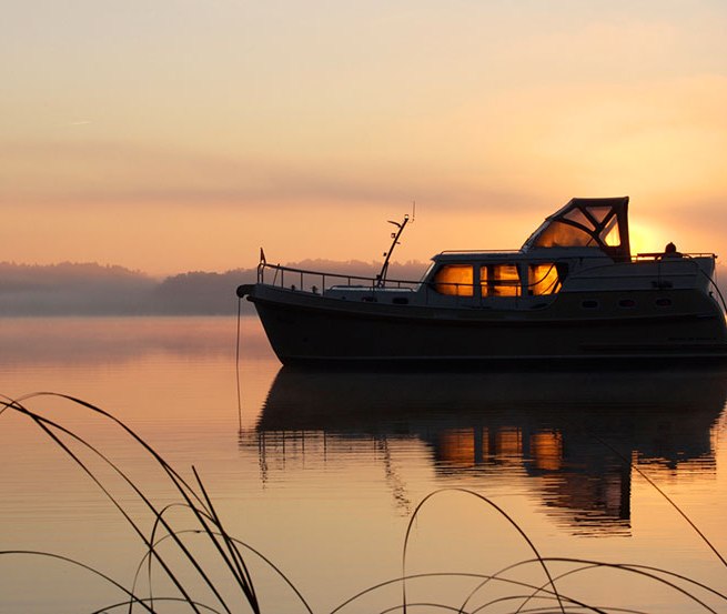 Die ideale Schnuppersaison - Herbsturlaub auf dem Hausboot // &copy; Mortan Strauch