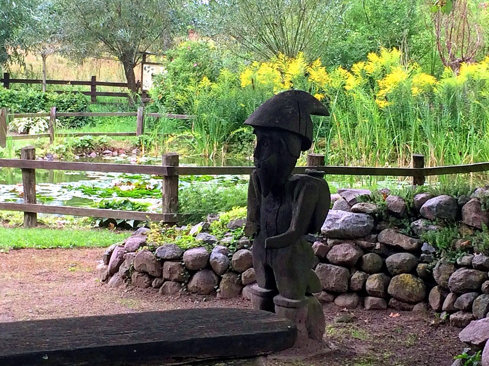 Sculptuur van hout // &copy; Sabrina Wittkopf-Schade