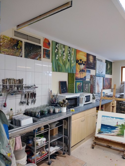 Atelier im ROBINSON Club Fleesensee Einfachmalerisch, © Agnes Bruhn