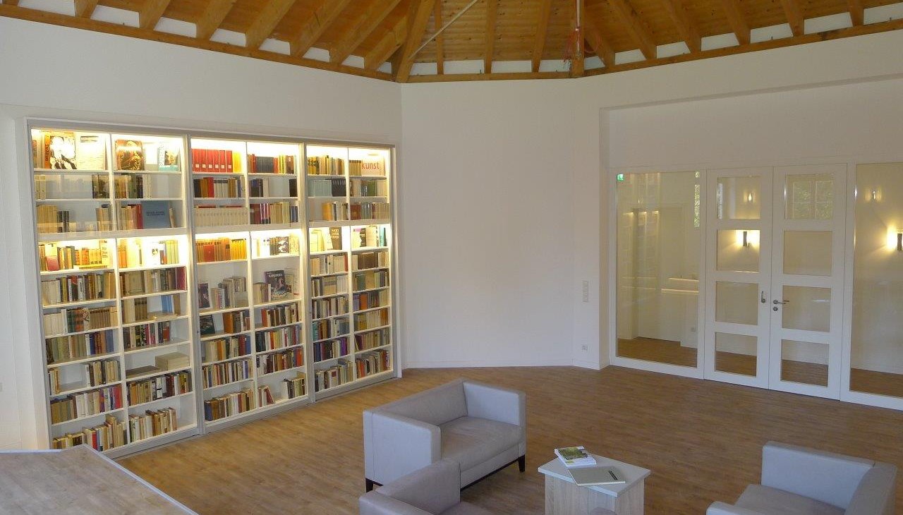 Ein Blick in die Musikbibliothek, &copy; Schloss Schwiessel