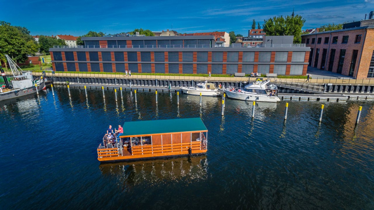 Floß TS1000 // © Tom Sawyer Tours Floß TS1000 // © Tom Sawyer Tours