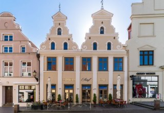 Giebelh&auml;user in der Kr&auml;merstra&szlig;e // &copy; TZ Wismar, Alexander Rudolph