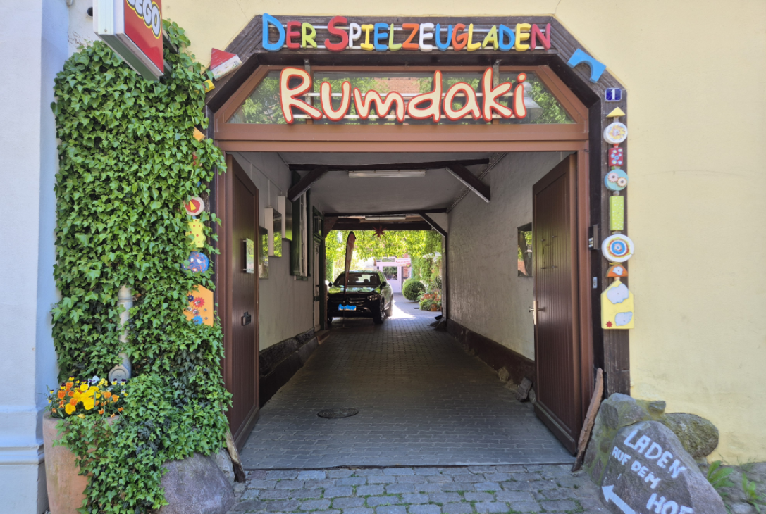 Spielzeugladen Rumdaki, © Gina Schulenberg Spielzeugladen Rumdaki, © Gina Schulenberg