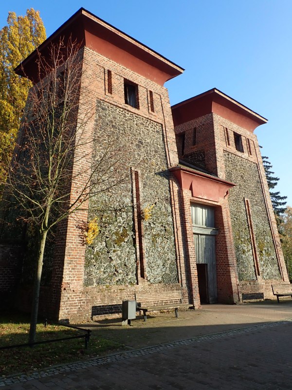 Glockentürme am Friedhof Ludwigslust, © Natureum Glockentürme am Friedhof Ludwigslust, © Natureum